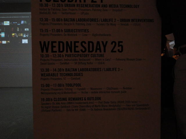 Dortmund_e_textile_softwearables_greeting12